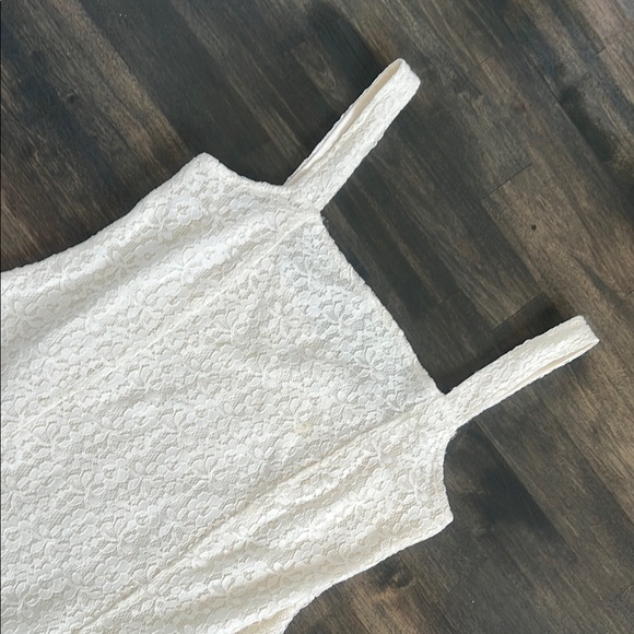 HOLLISTER LACE DRESS - Picture 2 of 6